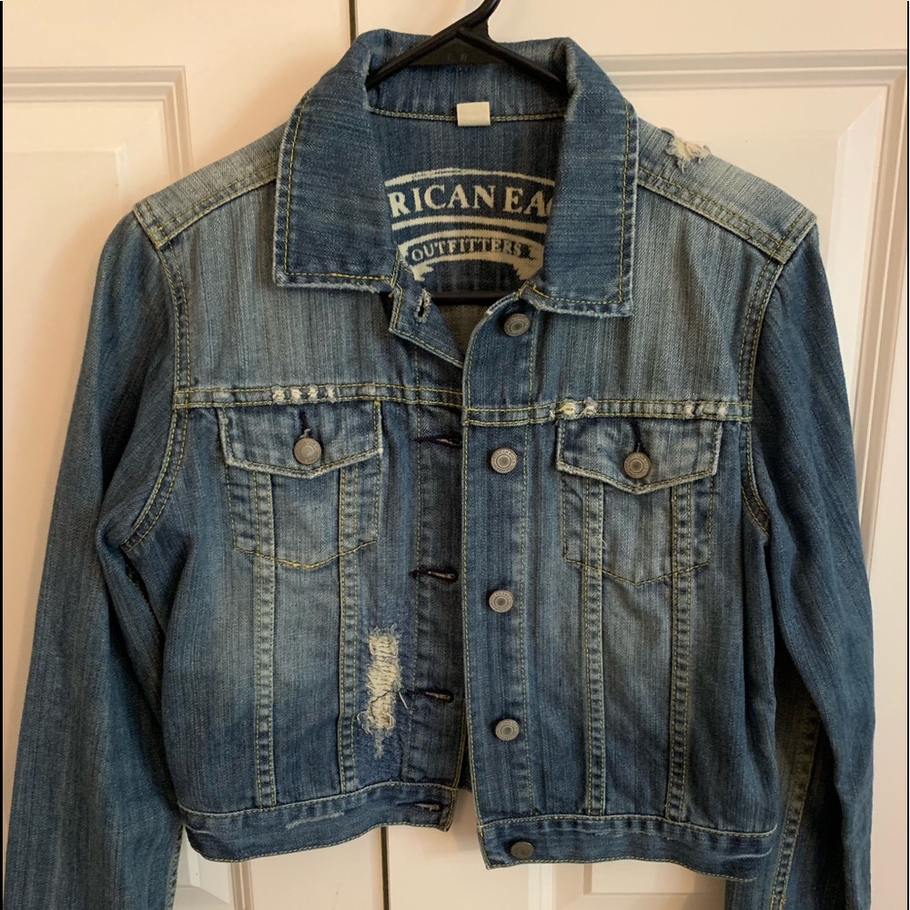 AMerican Eagle distressed jean jacket